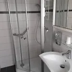 Winzerhaus Zell-mosel 招待所 摩泽尔河畔的泽尔