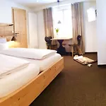 招待所 Winzerhaus Zell-mosel