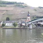 招待所 Winzerhaus Zell-mosel 摩泽尔河畔的泽尔