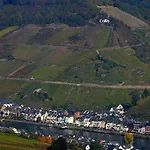 招待所 Winzerhaus Zell-mosel 摩泽尔河畔的泽尔