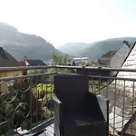 Winzerhaus Zell-mosel 招待所 摩泽尔河畔的泽尔