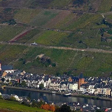 בית הארחה Winzerhaus Zell-mosel 3*